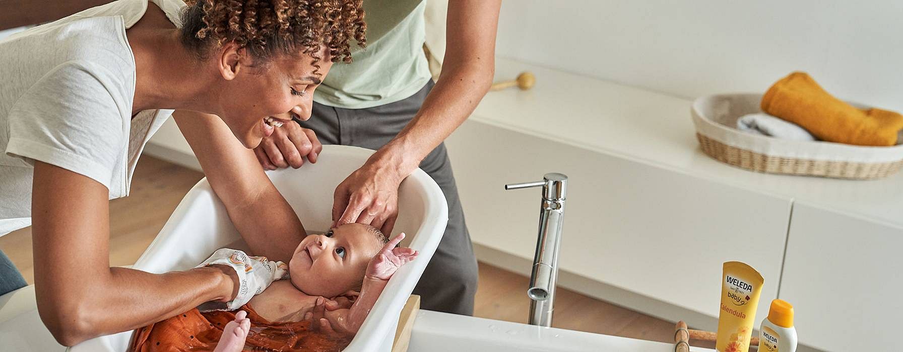 baby with parents
