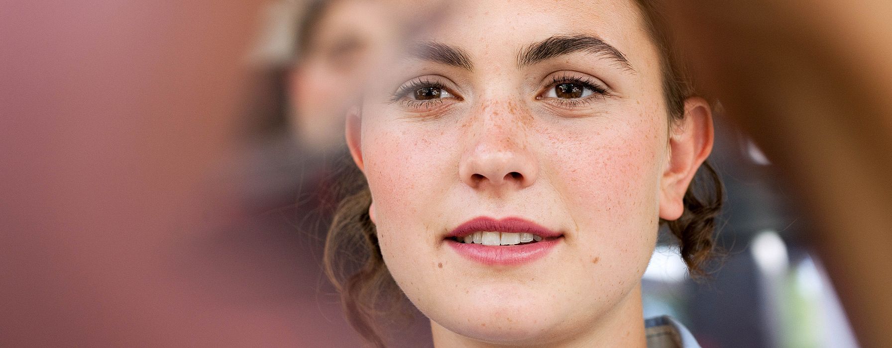 Gesicht einer jungen Frau