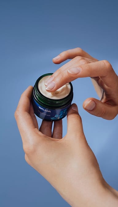 VORTEILS-SET Blauer Enzian 3+1 Serum gratis